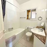 Apartment New Cozy Near The Sea! *