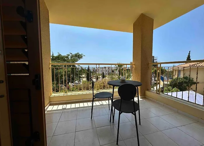 New Cozy Near The Sea!