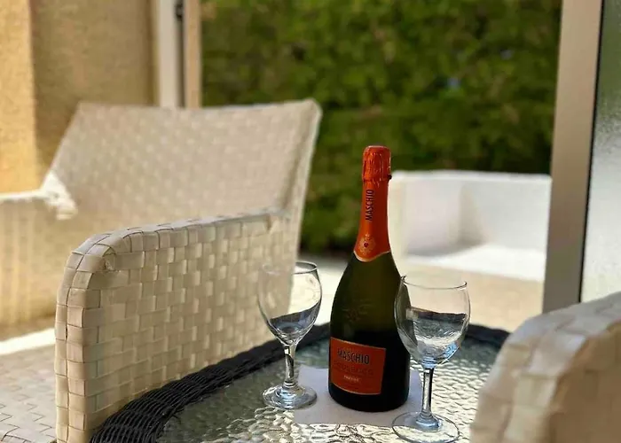 Apartament New Cozy Near The Sea! Paphos