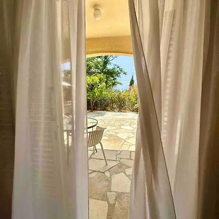 New Cozy Near The Sea! * פאפוס