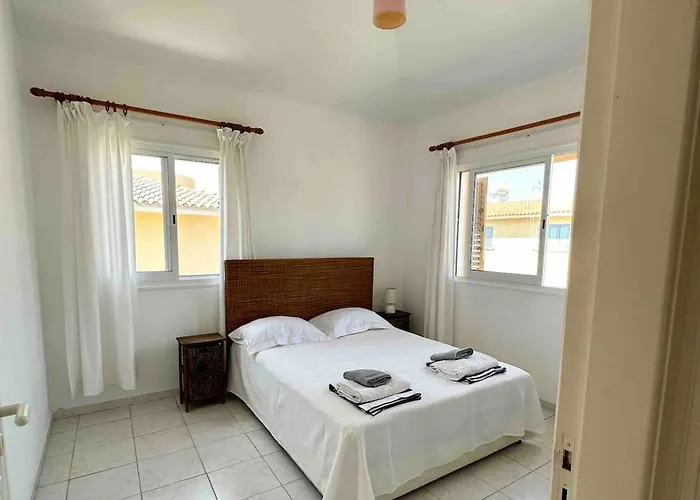 New Cozy Near The Sea!