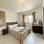 New Cozy Near The Sea! Paphos